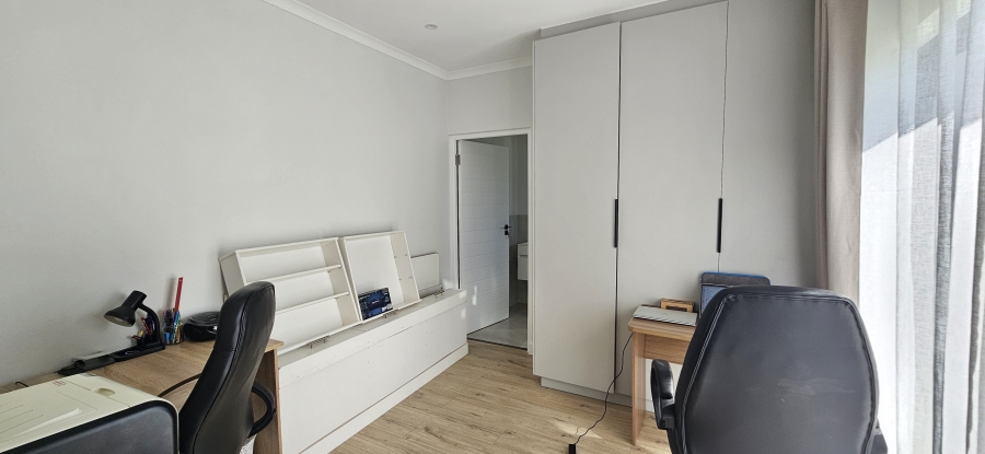 4 Bedroom Property for Sale in Sandown Western Cape